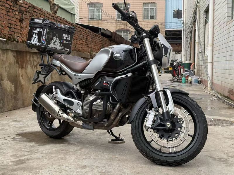 QJMOTOR 逸550
