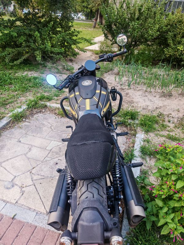 QJMOTOR 闪600