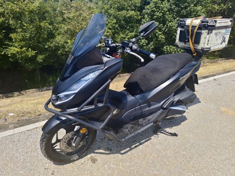 五羊本田 PCX