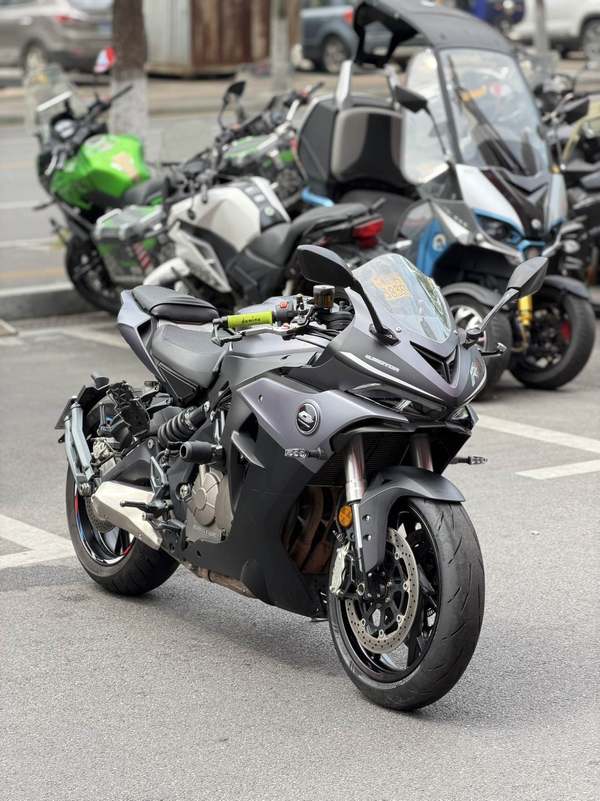 QJMOTOR 赛600