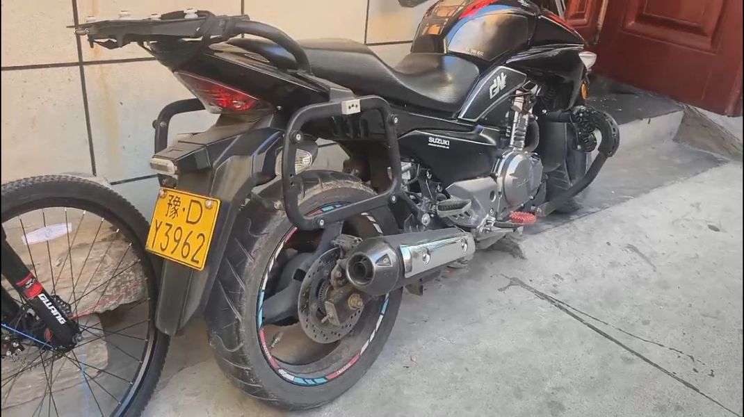豪爵铃木 骊驰 GW250