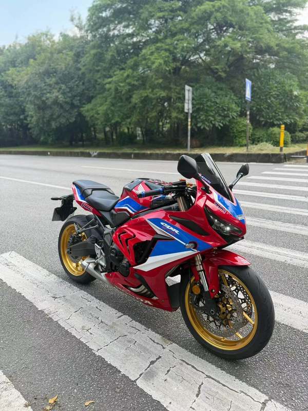 本田DREAMWING CBR650R