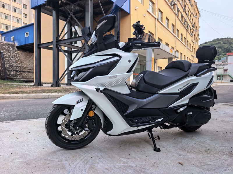 三阳 巡弋 Cruisym400