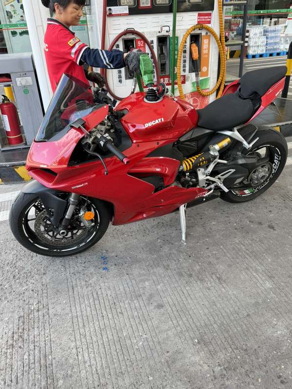杜卡迪 Panigale V2