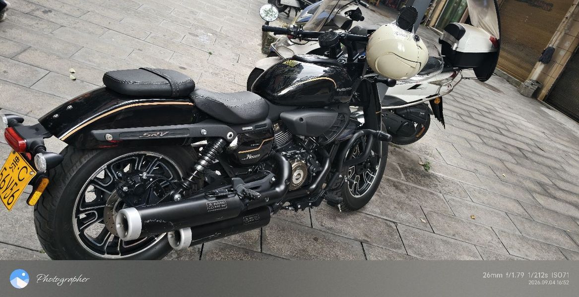 QJMOTOR 闪400
