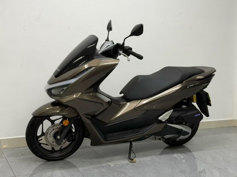五羊本田 PCX