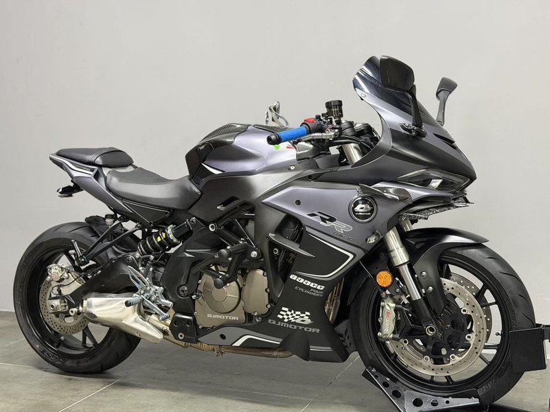 QJMOTOR 赛600
