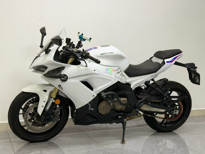 QJMOTOR 赛600