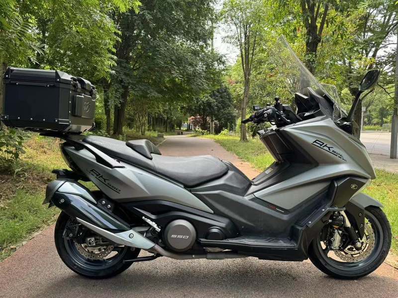 光阳 AK550
