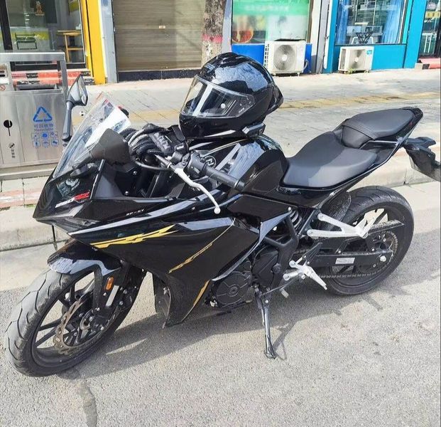 凯越 250RR 刺鸟