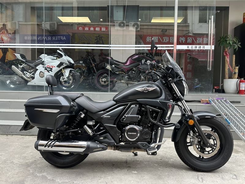 豪爵 TR300