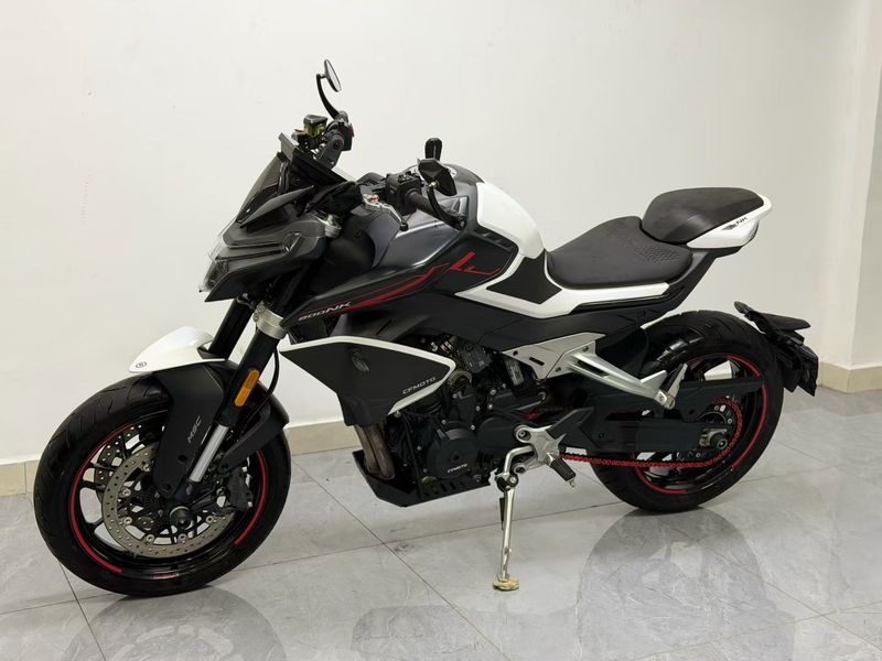 春风 800NK