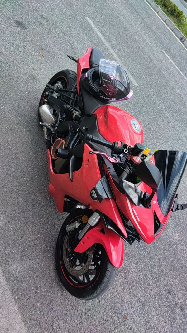 QJMOTOR 赛600