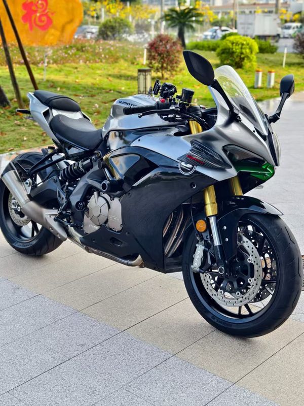 QJMOTOR 赛600