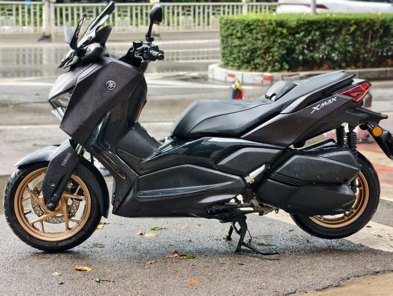 雅马哈 XMAX