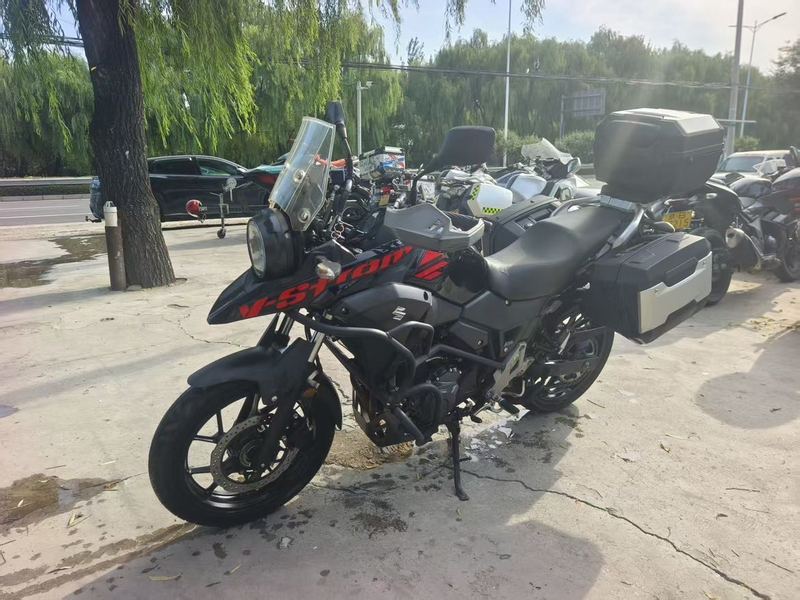 豪爵铃木 DL250