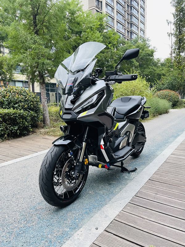 本田DREAMWING X-ADV 750
