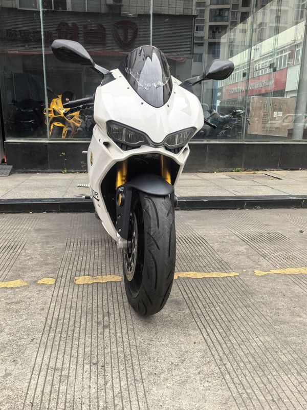 摩枭 500RR