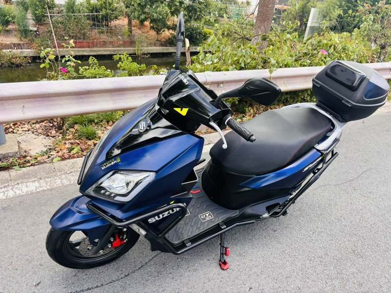 济南铃木 UY125