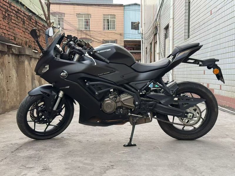 QJMOTOR 赛250