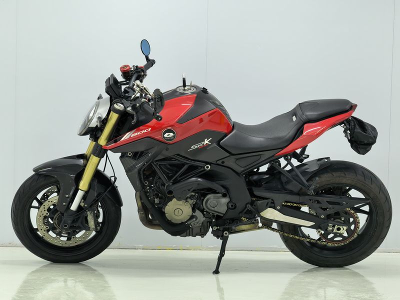 QJMOTOR 追600