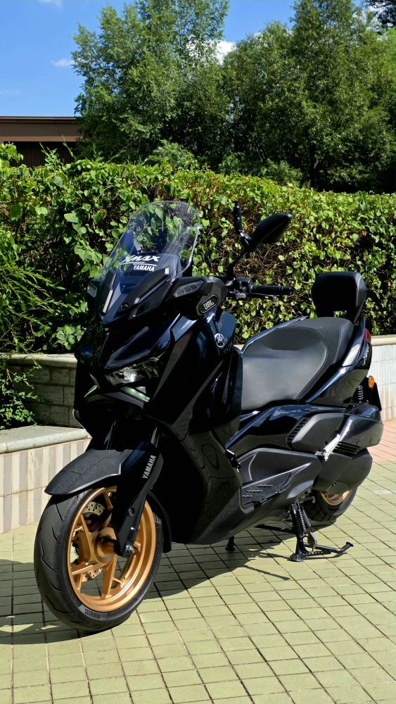 雅马哈 XMAX
