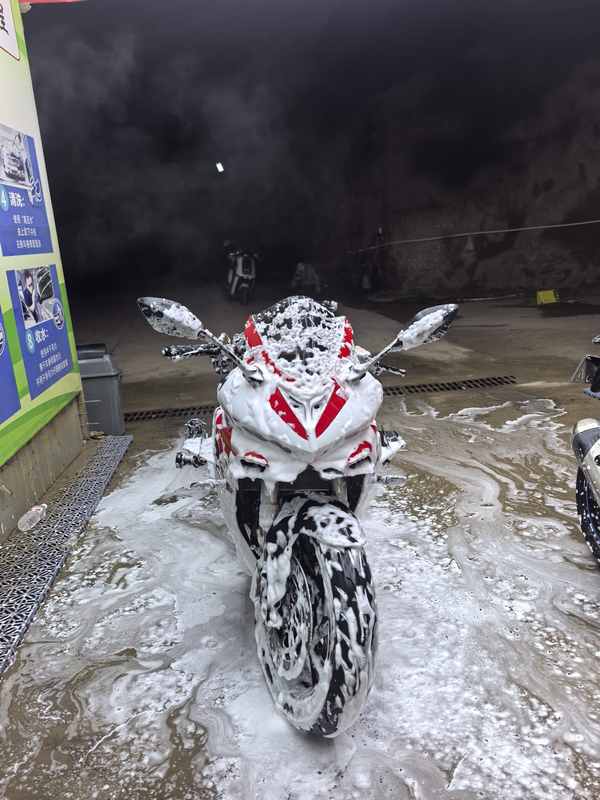 QJMOTOR 赛600