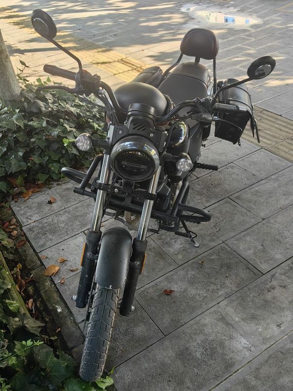 QJMOTOR 闪150
