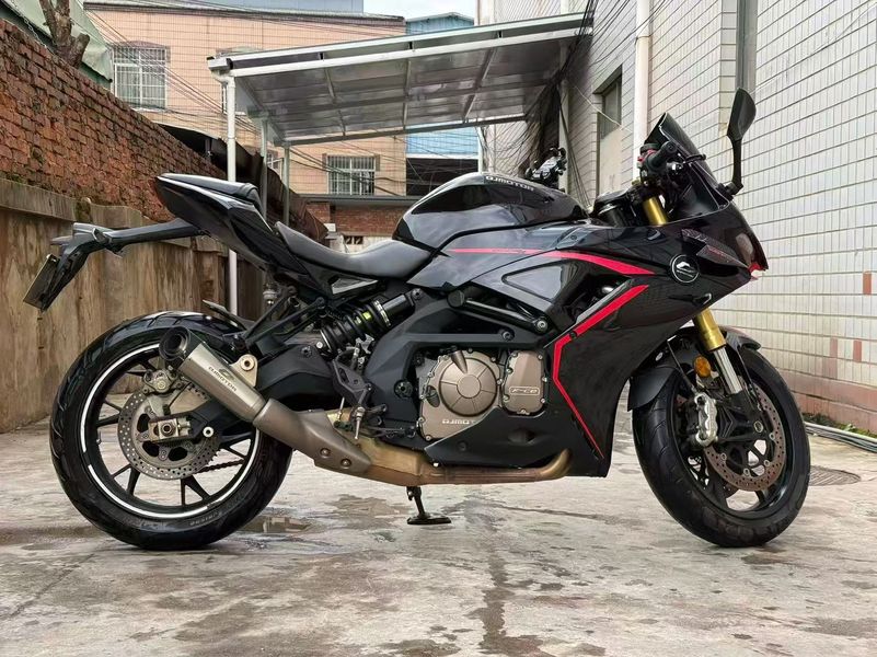 QJMOTOR 赛600