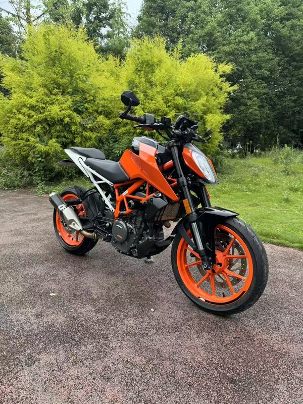 KTMR2R 390 Duke