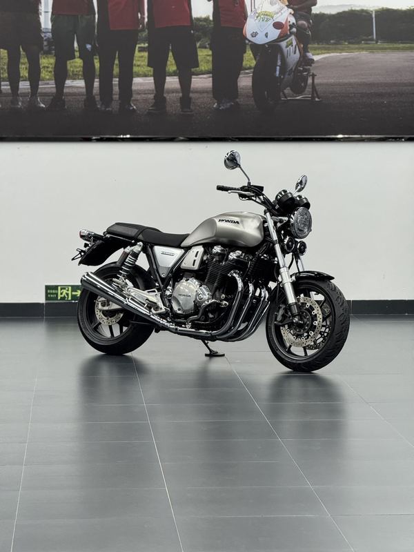 本田DREAMWING CB1100