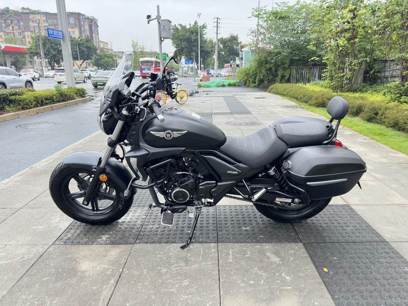 豪爵 TR300