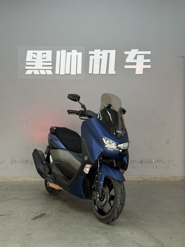 雅马哈 NMAX