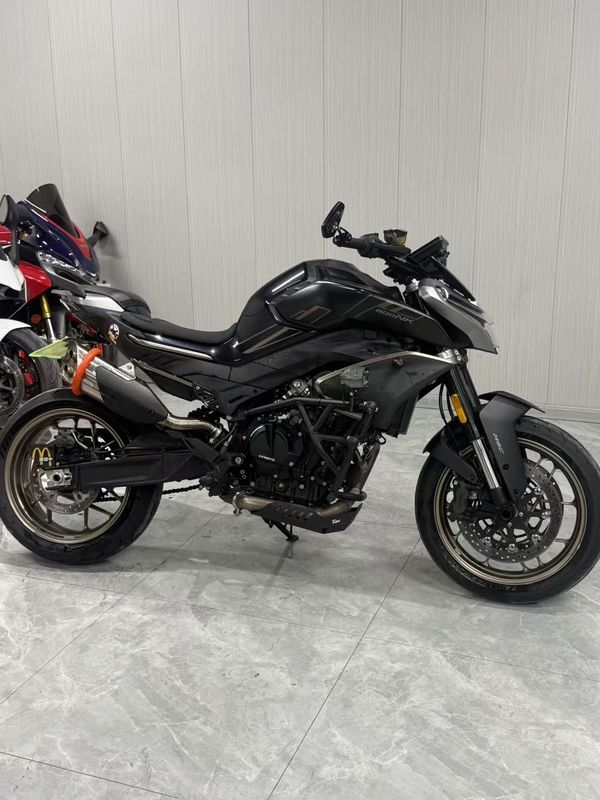 春风 800NK