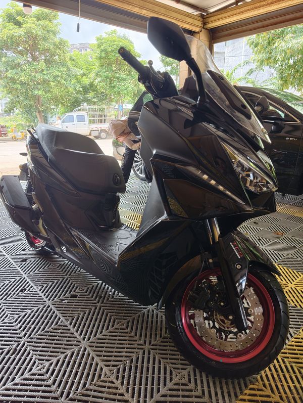 光阳 赛艇 ST250