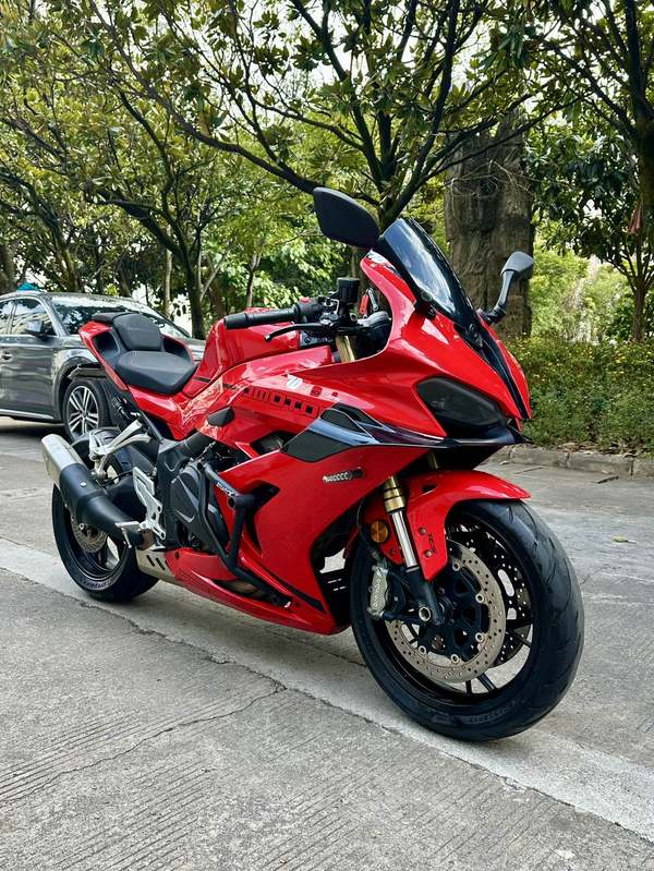 QJMOTOR 赛600
