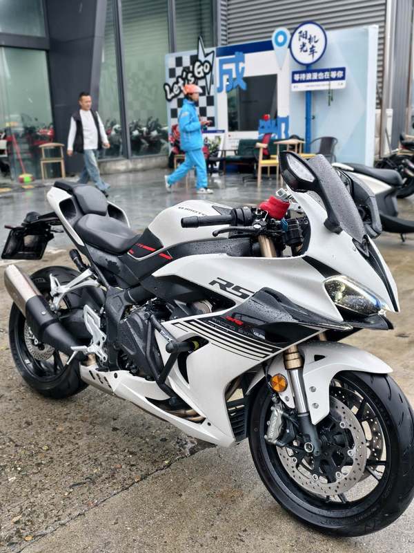 QJMOTOR 赛600