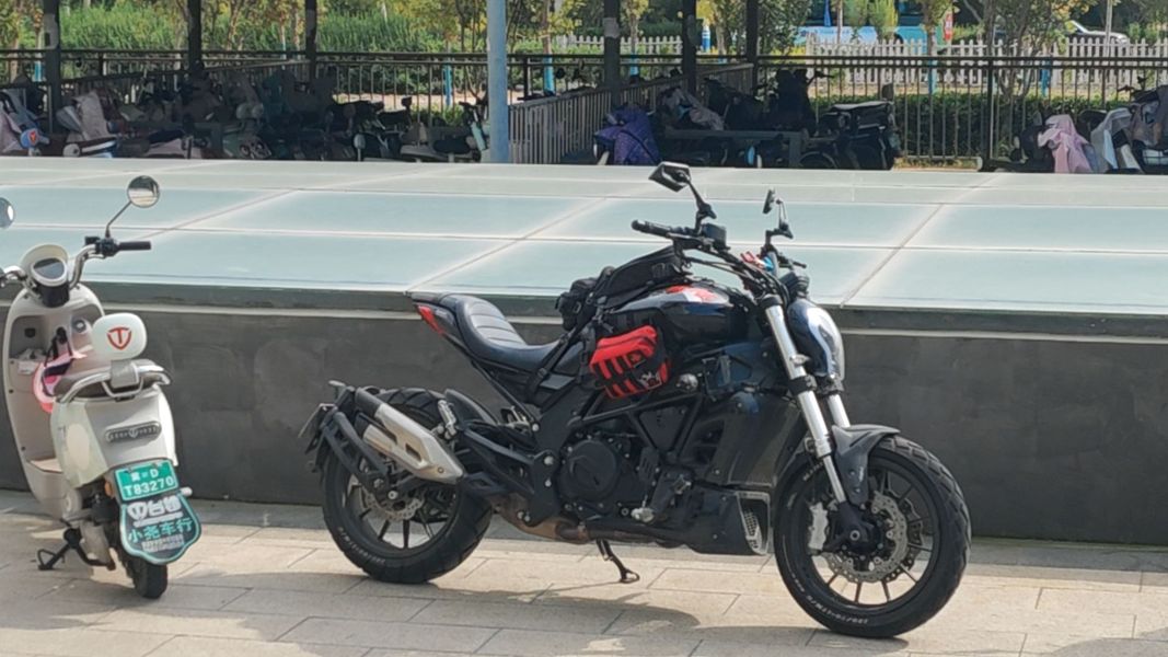 贝纳利 502C