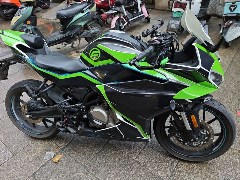 春风 250SR