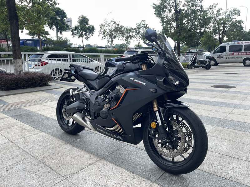 本田DREAMWING CBR650R