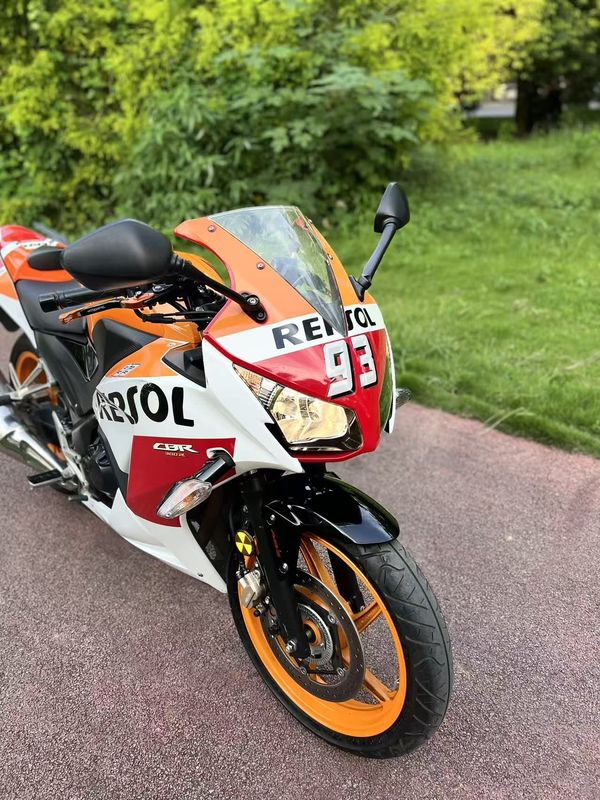 本田DREAMWING CBR300R