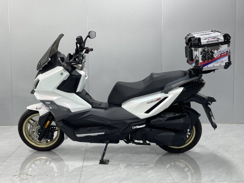 SYM三阳 Husky ADV 300