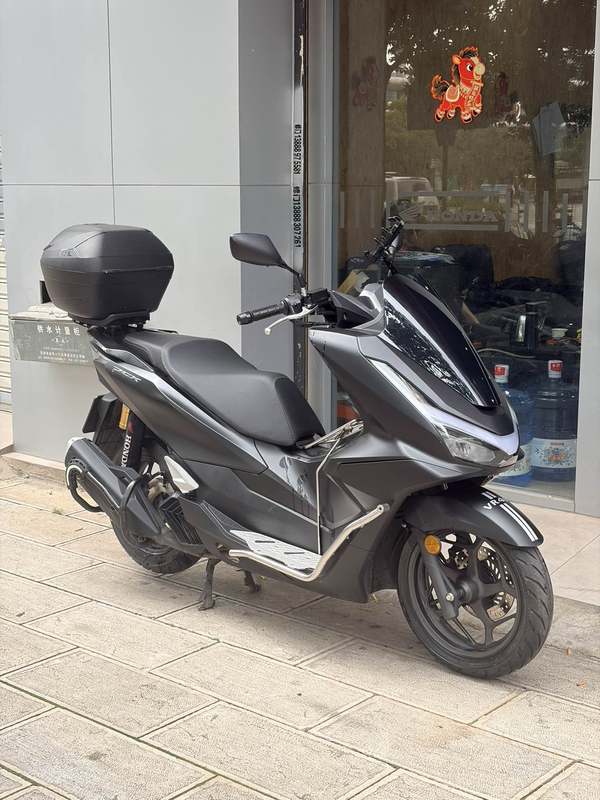 五羊本田 PCX