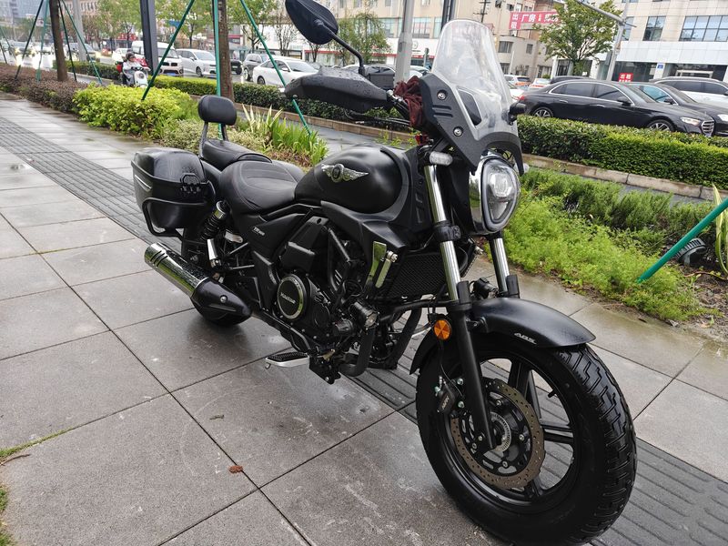 豪爵 TR300
