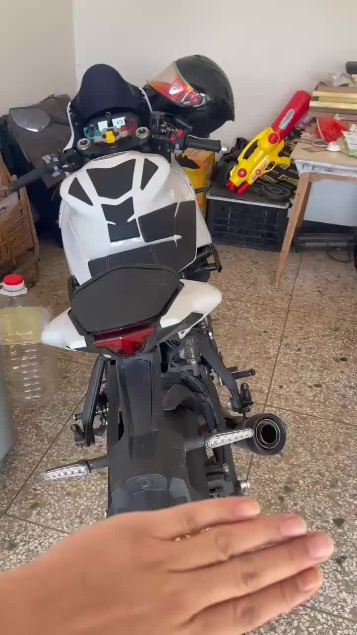 QJMOTOR 赛600
