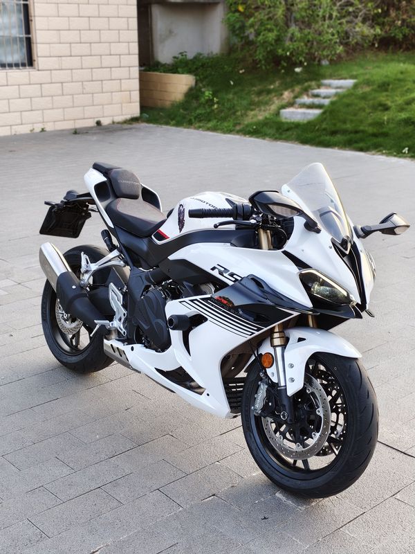 QJMOTOR 赛600