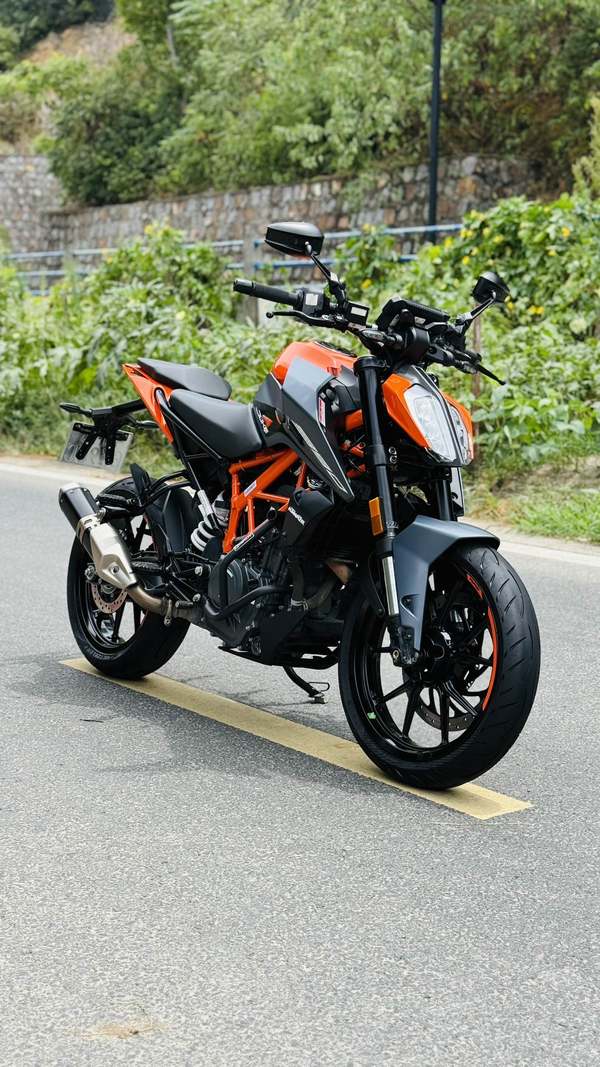 KTMR2R 390 Duke
