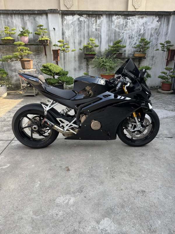 张雪机车 500RR