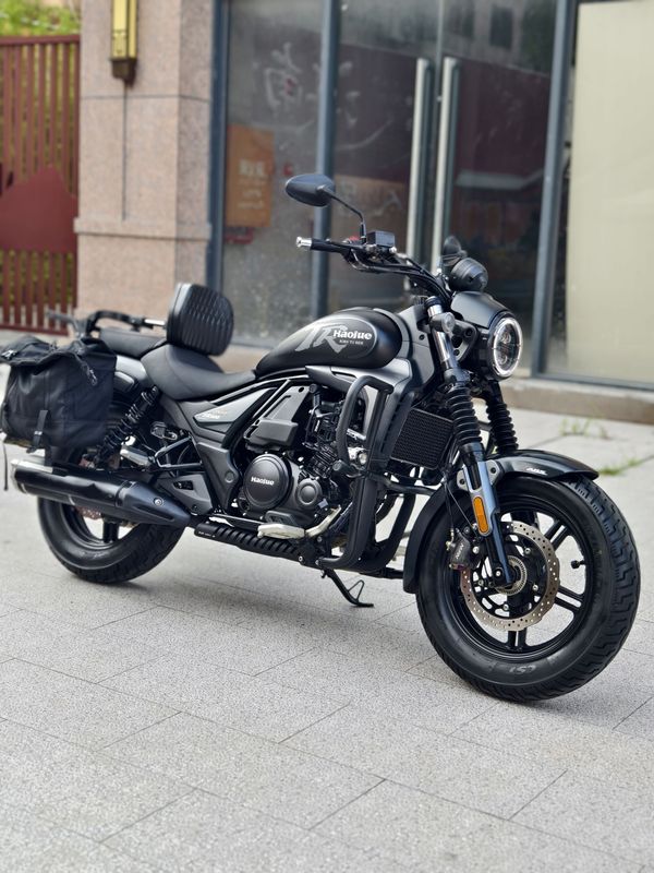 豪爵 TR300