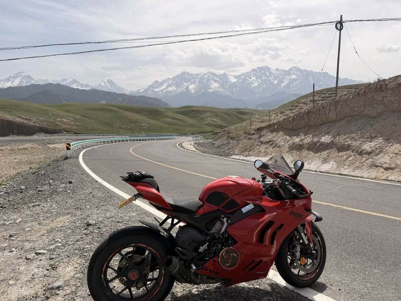 杜卡迪 Panigale V4